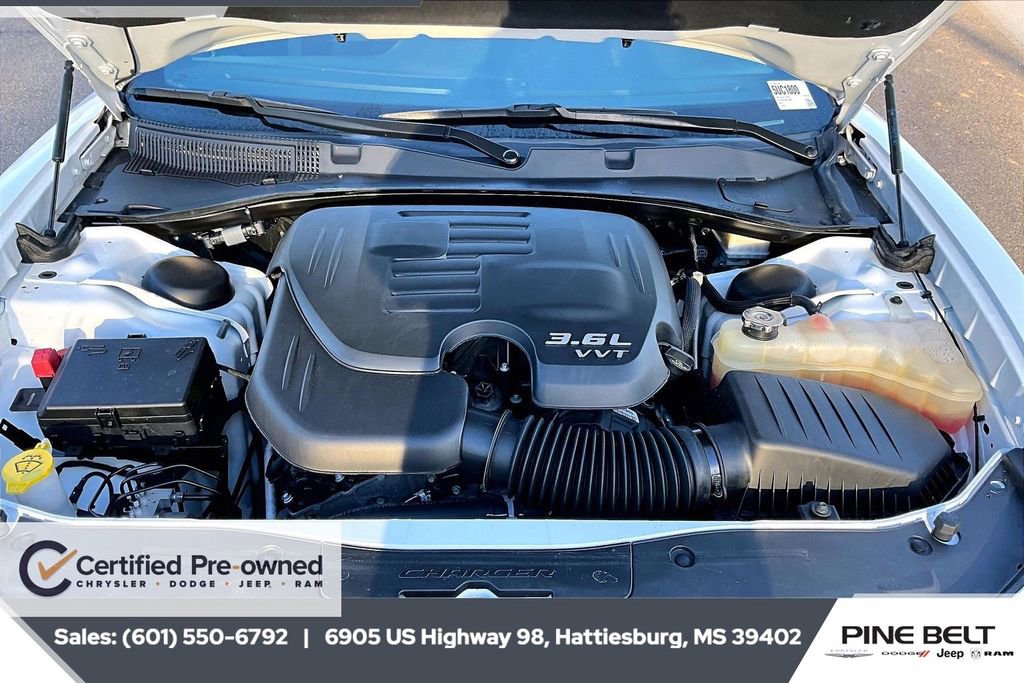 Certified 2022 Dodge Charger SXT image 8