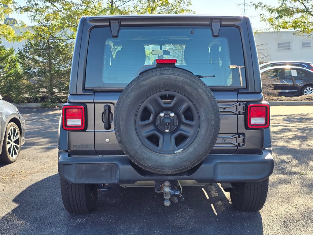 Used 2018 Jeep Wrangler Sport AWD/4WD image 6