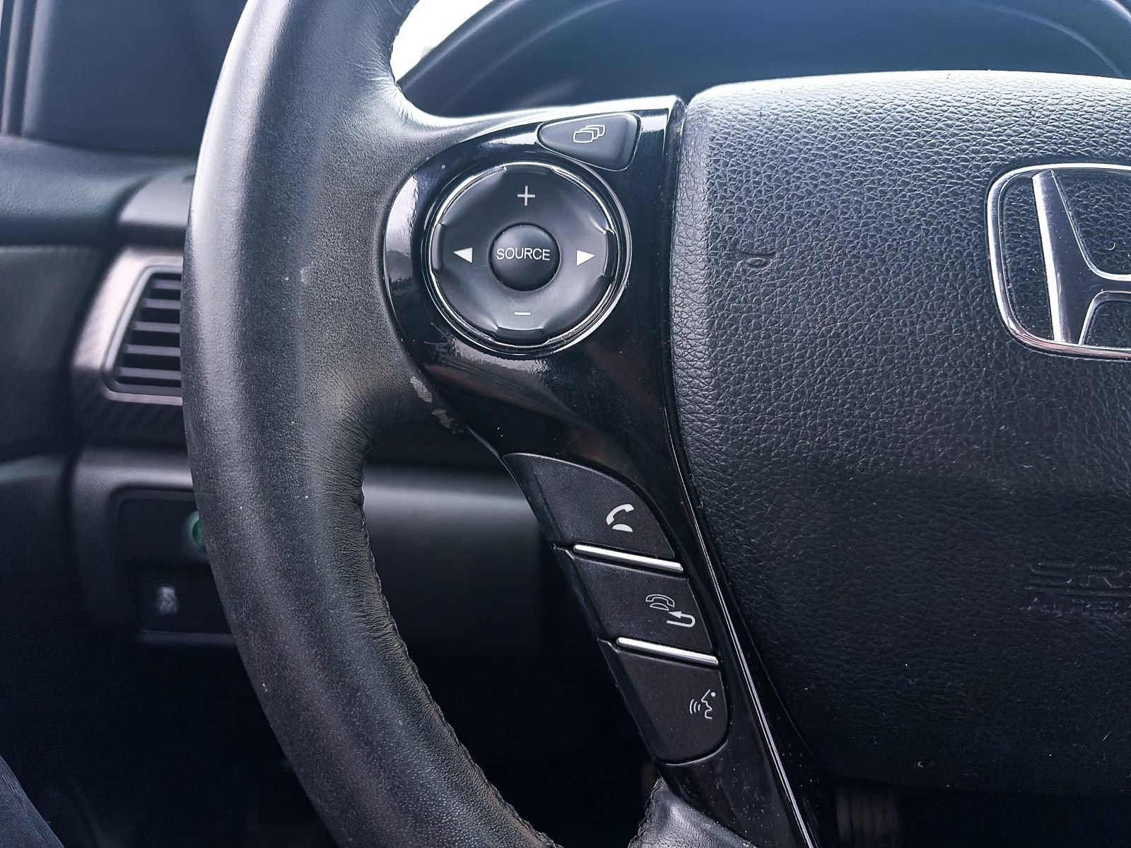 Used 2016 Honda Accord Sport image 22