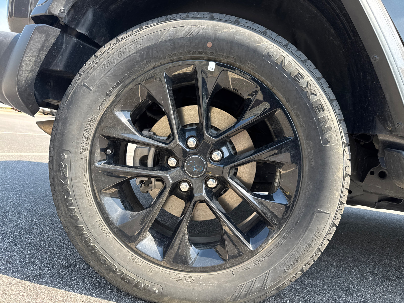 Used 2025 Jeep Wrangler Unlimited Sahara AWD/4WD image 19