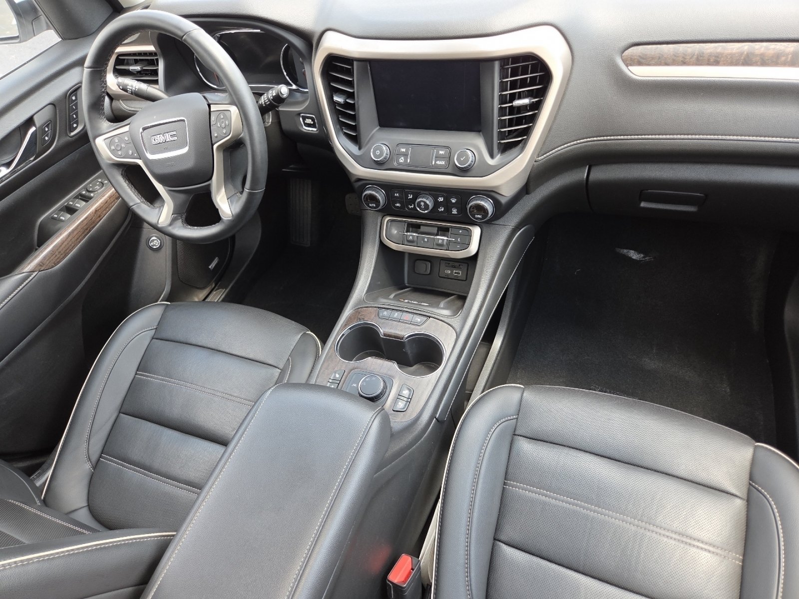 Used 2023 GMC Acadia Denali w/ Denali Technology Package FWD image 31