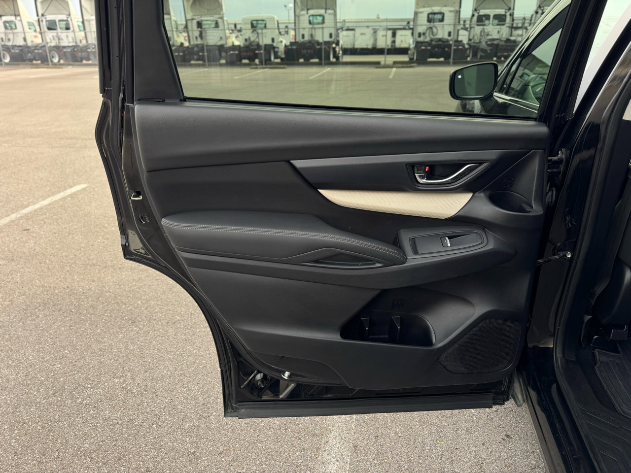 Used 2019 Subaru Ascent Premium w/ Popular Package #3 image 14