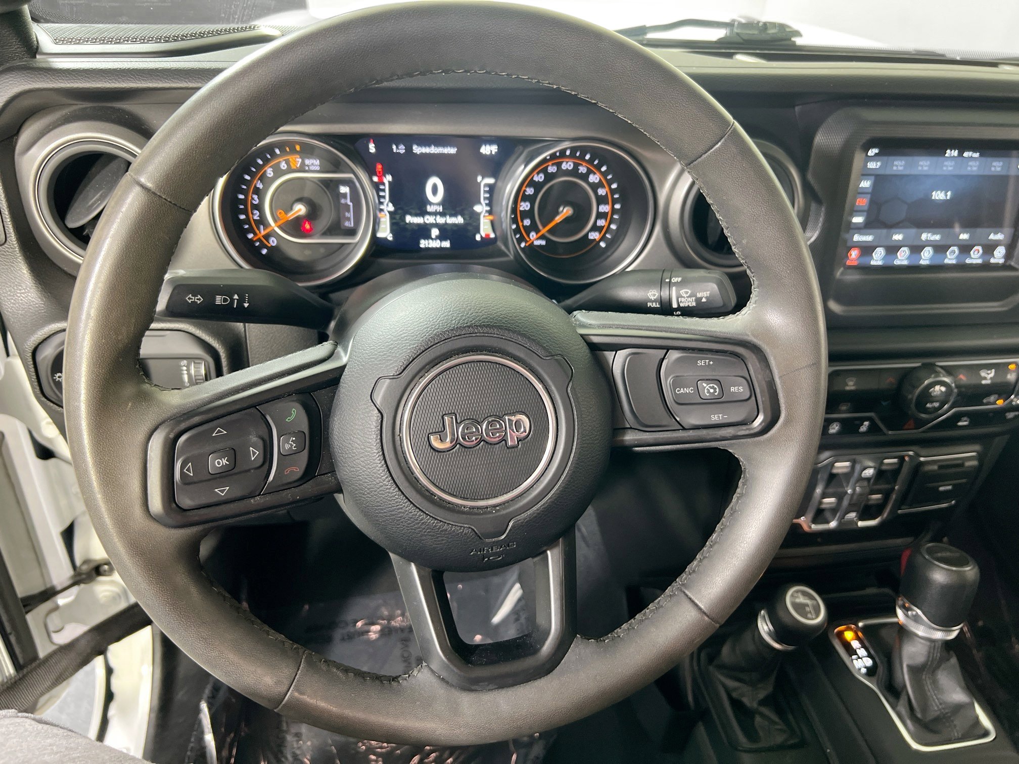 Used 2023 Jeep Gladiator Sport image 11