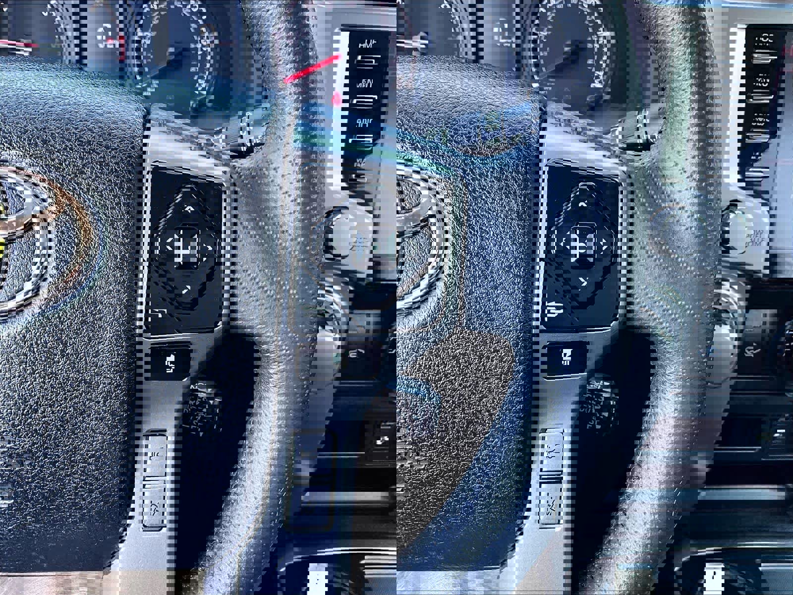 Used 2022 Toyota 4Runner SR5 image 24