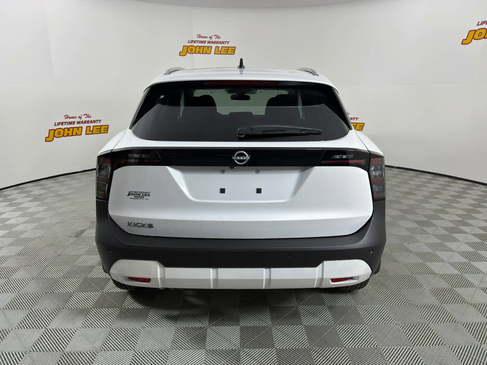 New 2026 Nissan Kicks SV w/ SV Premium Package image 5