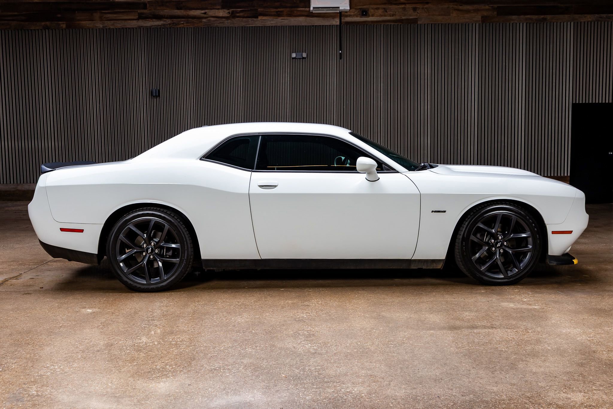 Used 2019 Dodge Challenger R/T w/ Blacktop Package image 10