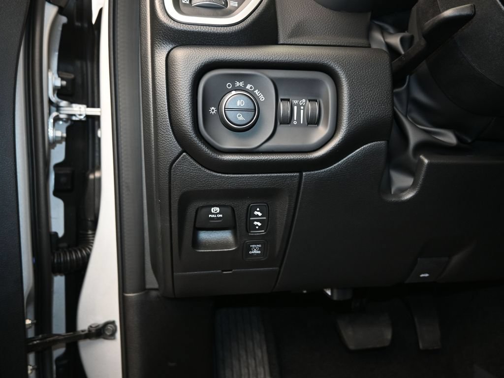 New 2026 RAM 1500 Big Horn AWD/4WD image 12