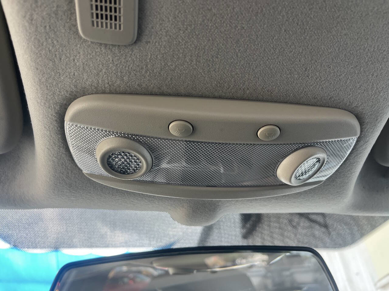 Used 2013 Ford Fiesta SE image 24