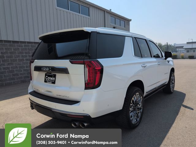 Used 2023 GMC Yukon Denali Ultimate AWD/4WD image 3