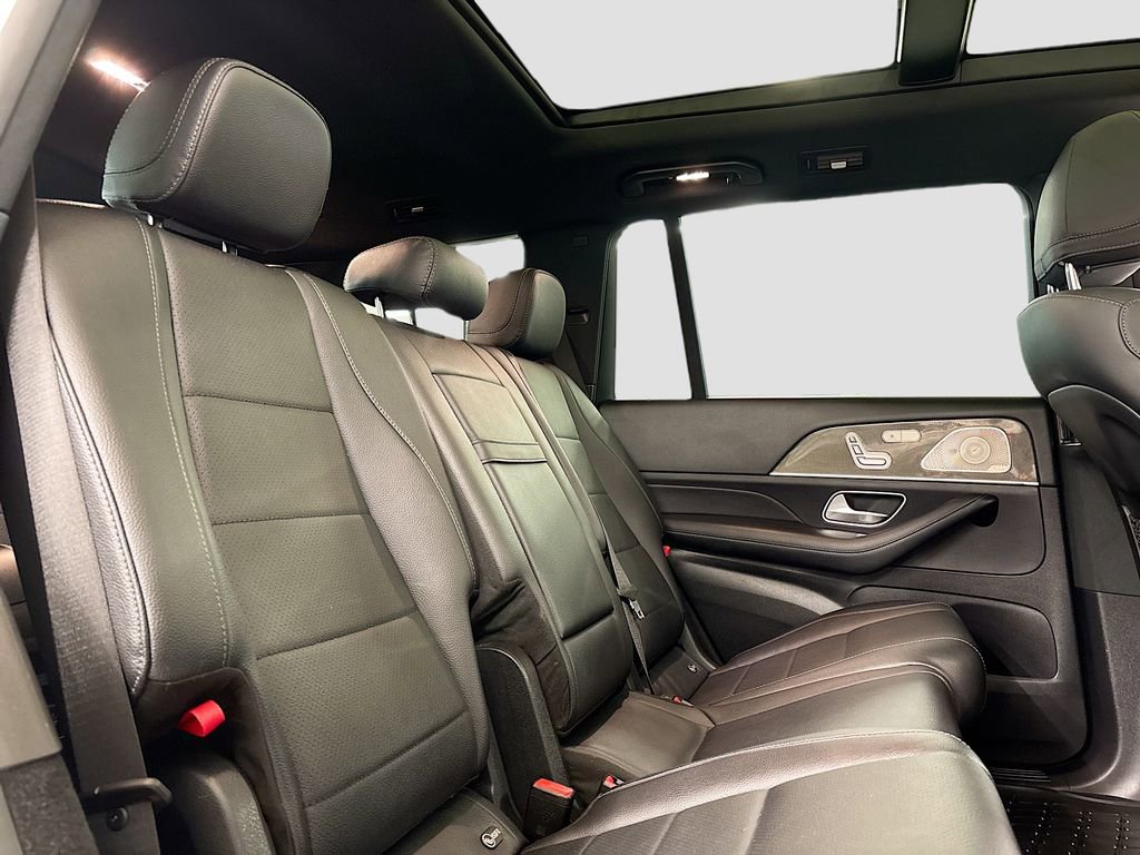 Used 2023 Mercedes-Benz GLS 450 4MATIC image 16