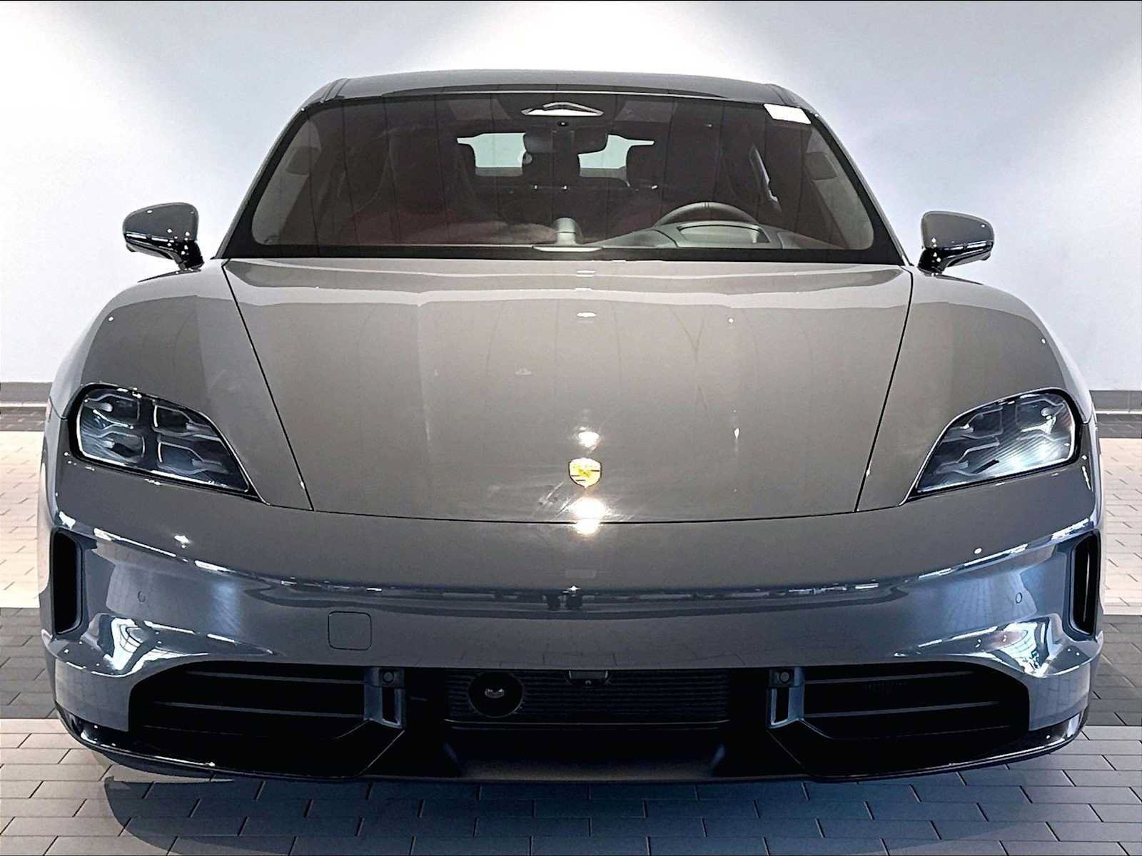 New 2026 Porsche Taycan GTS AWD/4WD image 10