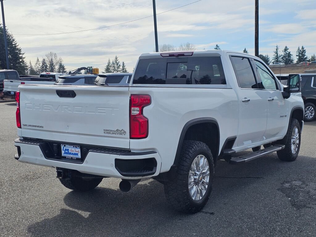 Used 2022 Chevrolet Silverado 3500 High Country w/ Safety Package II AWD/4WD image 5