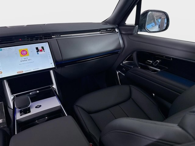 New 2026 Land Rover Range Rover SE image 26