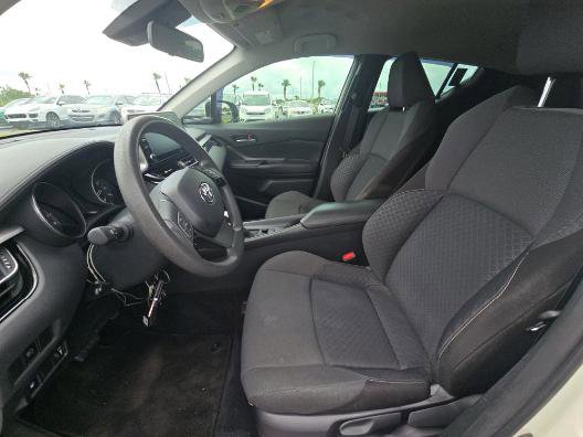 Used 2020 Toyota C-HR LE FWD image 4