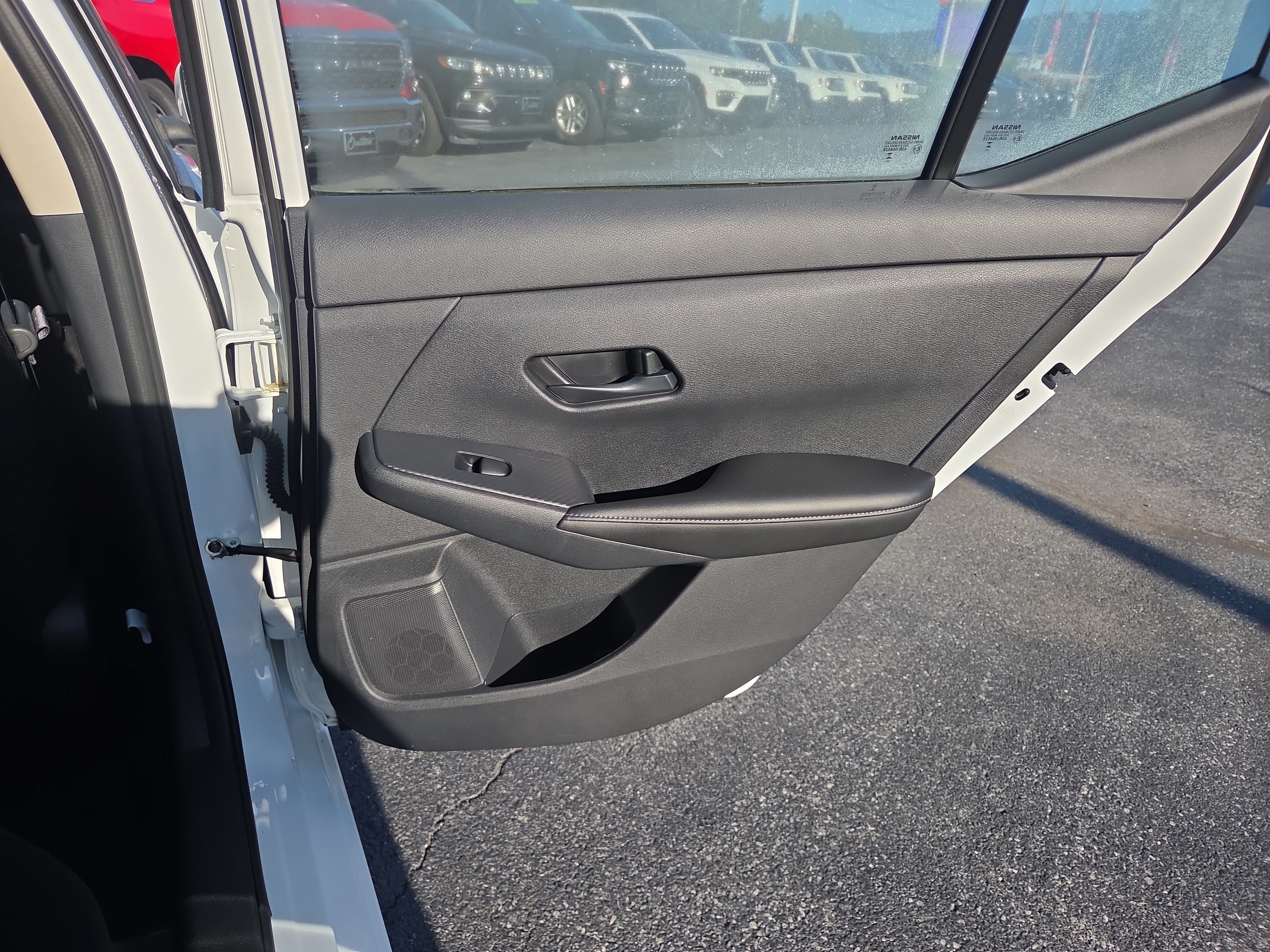 Used 2024 Nissan Sentra S FWD image 19