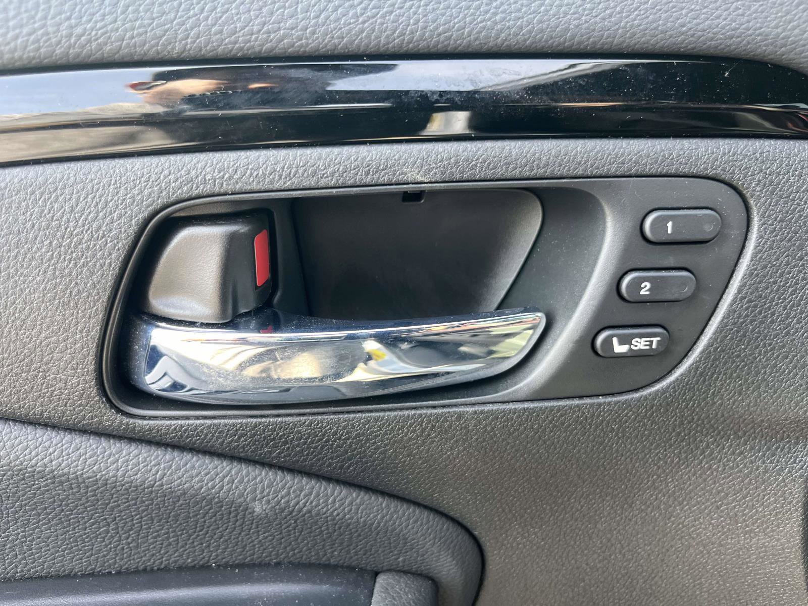 Certified 2022 Honda Ridgeline Black Edition image 12