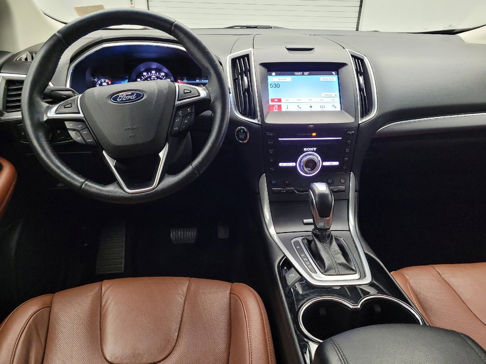 Used 2018 Ford Edge Titanium w/ Equipment Group 301A AWD/4WD image 22