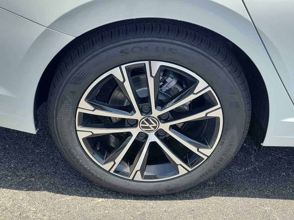 New 2026 Volkswagen Jetta Sport FWD image 5