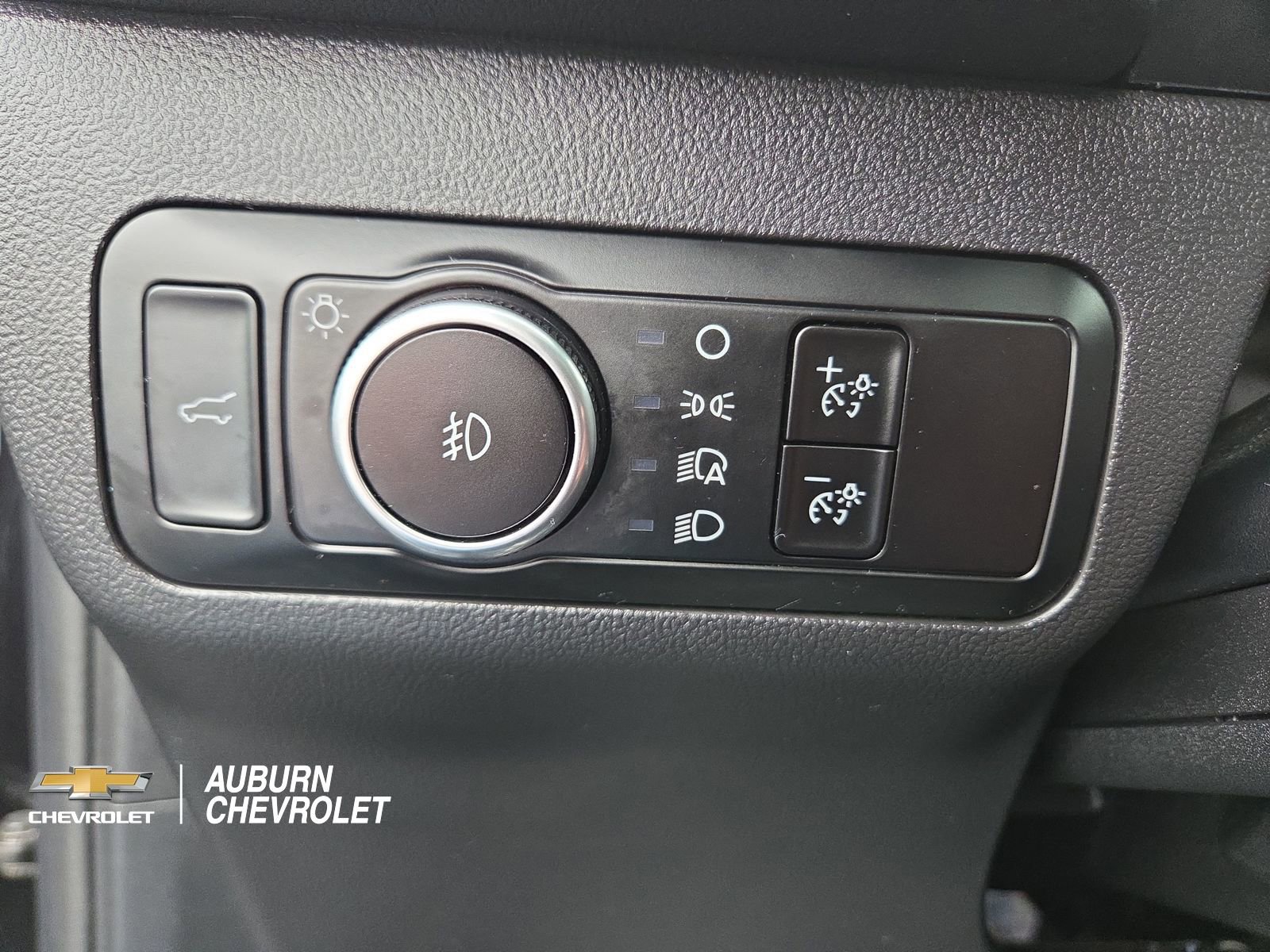 Used 2025 Ford Escape Platinum image 28