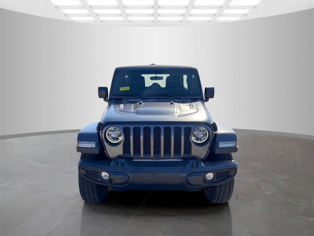 Used 2021 Jeep Wrangler Unlimited Sahara image 2