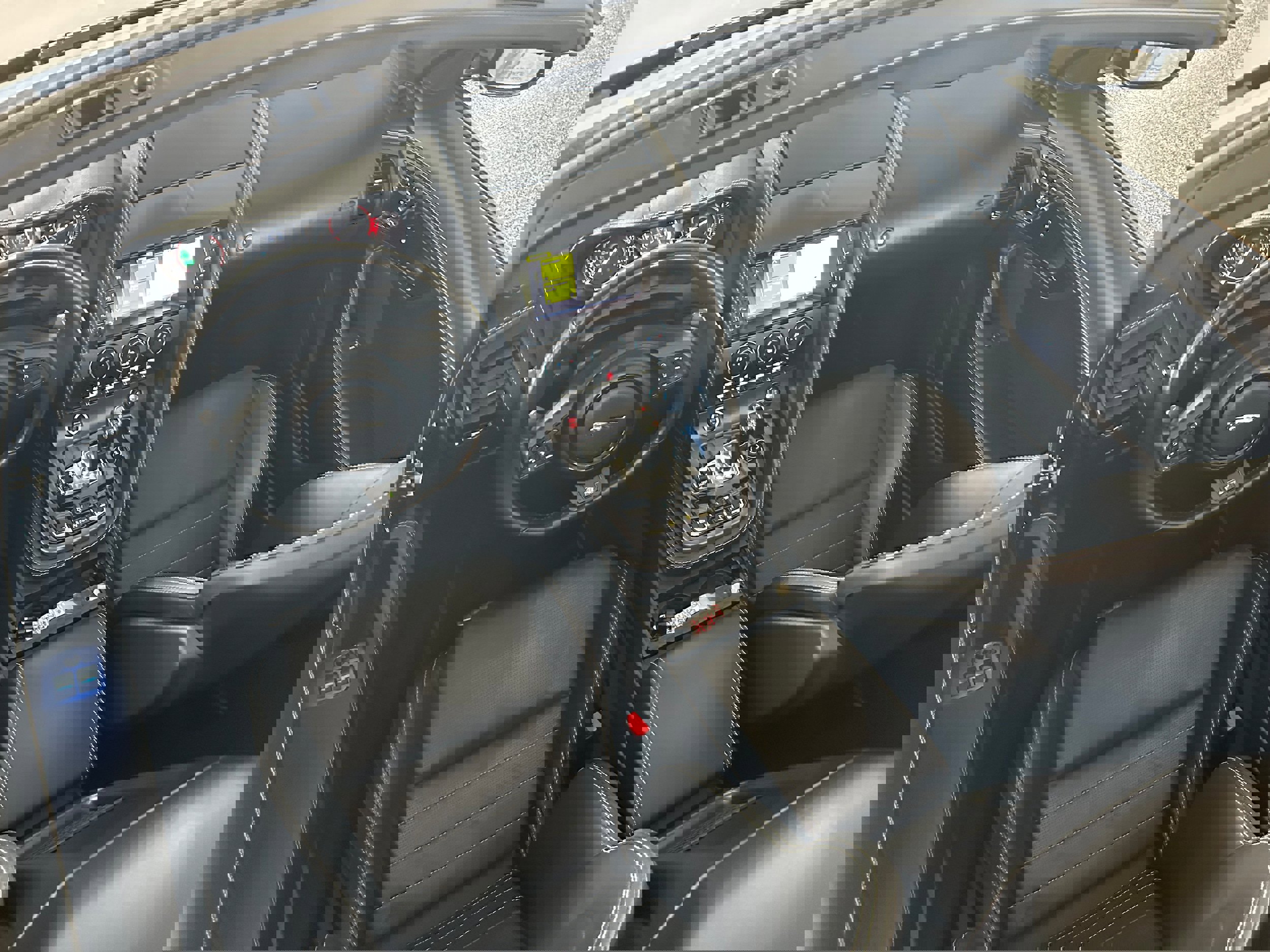 Used 2018 Jaguar F-TYPE R image 20