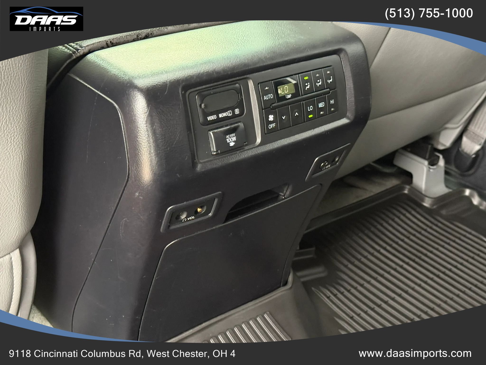 Used 2010 Toyota Sequoia Platinum AWD/4WD image 25