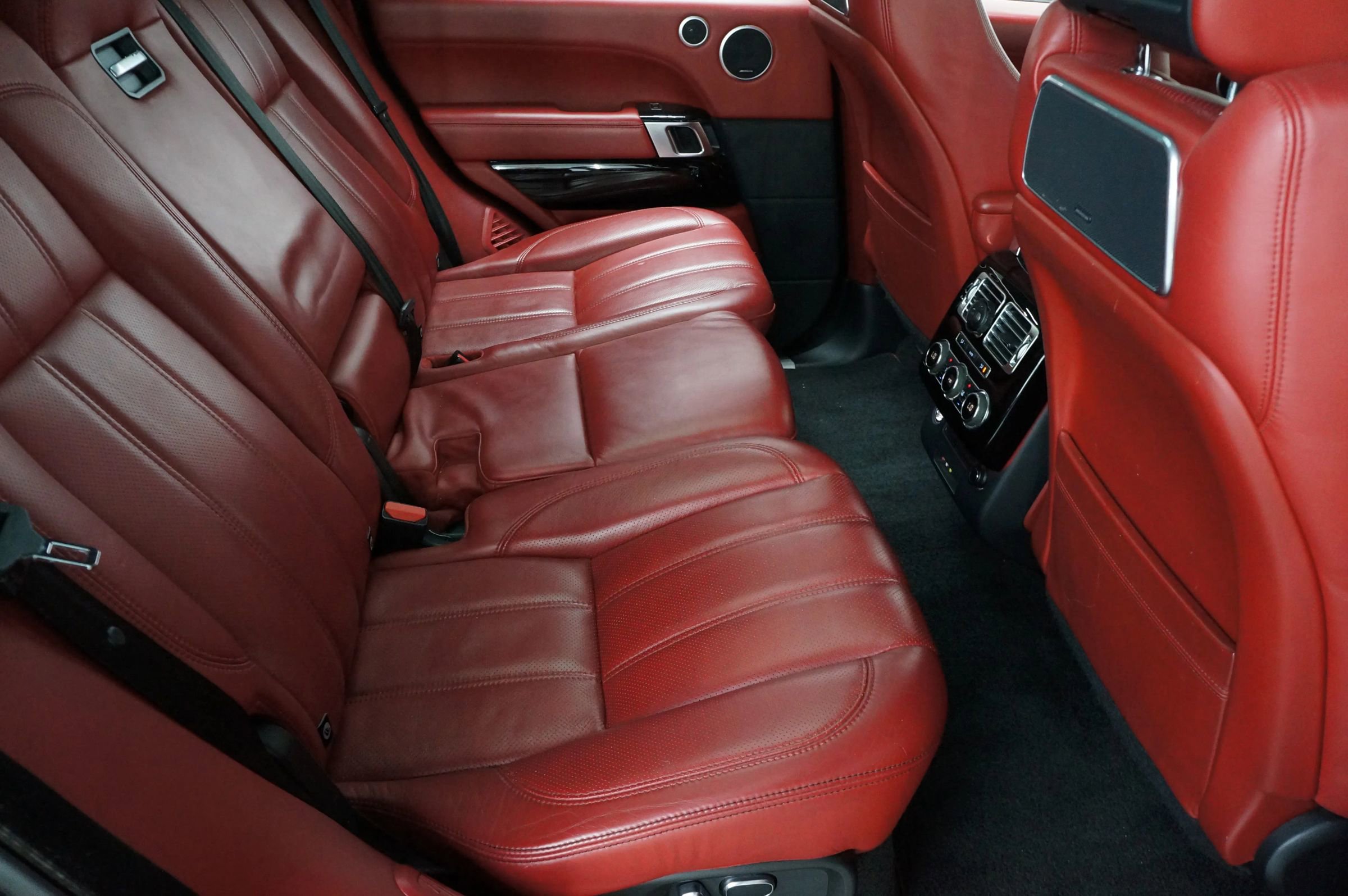 Used 2014 Land Rover Range Rover Autobiography image 38