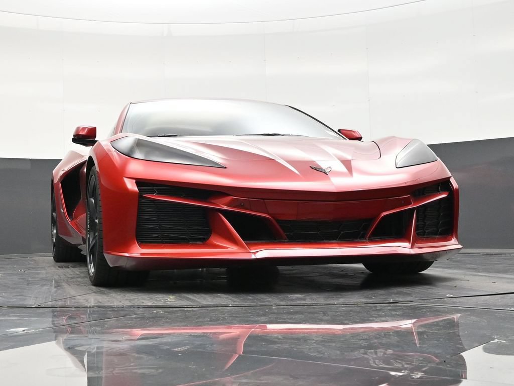 Used 2025 Chevrolet Corvette E-Ray w/ Stealth Interior Trim Package AWD/4WD image 27