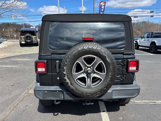 Used 2018 Jeep Wrangler Unlimited Sport S image 3