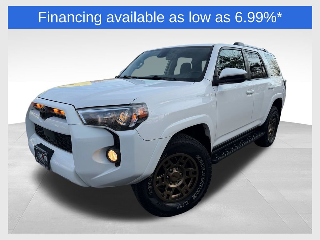 Used 2020 Toyota 4Runner SR5 AWD/4WD image 1