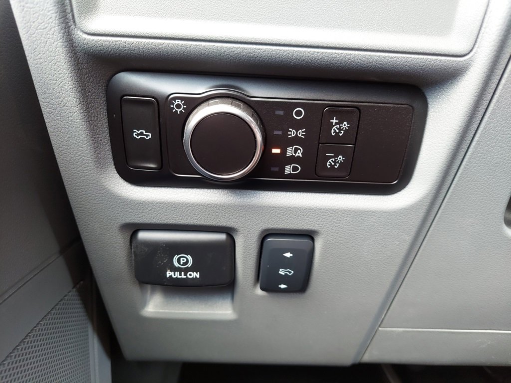 Used 2025 Ford F150 Lightning XLT w/ Max Trailer Tow Package image 33