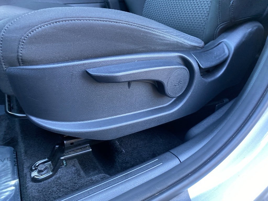 Used 2023 Kia Sportage LX image 11