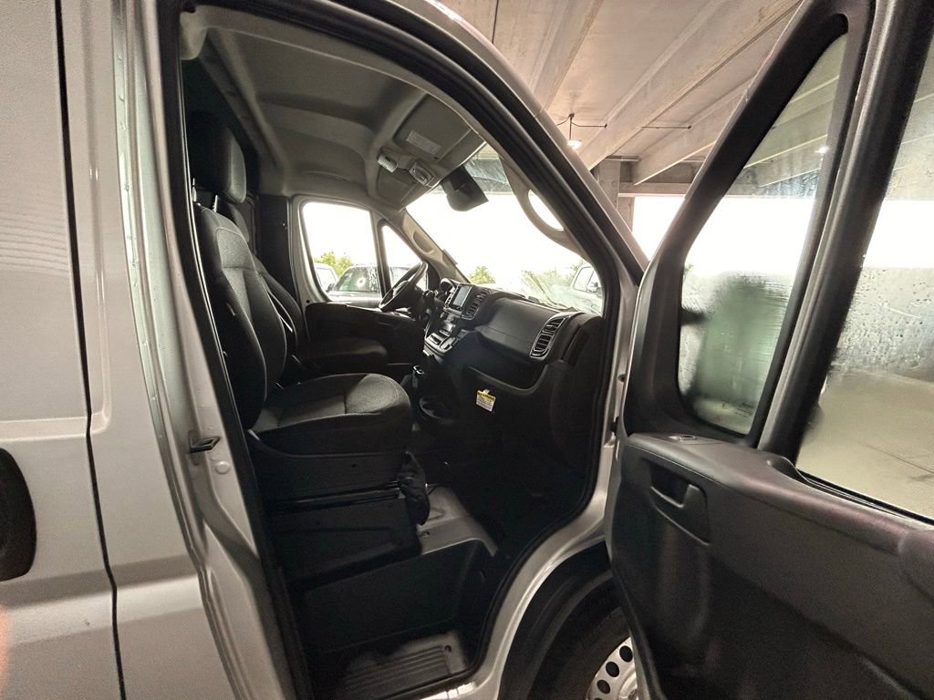Used 2025 RAM ProMaster 2500 image 22