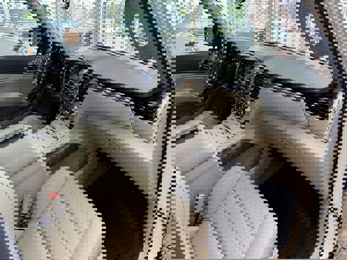 Used 2015 GMC Yukon Denali w/ Touring Package image 17