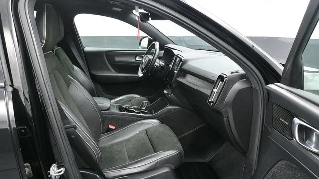 Used 2019 Volvo XC40 T5 R-Design AWD/4WD image 10
