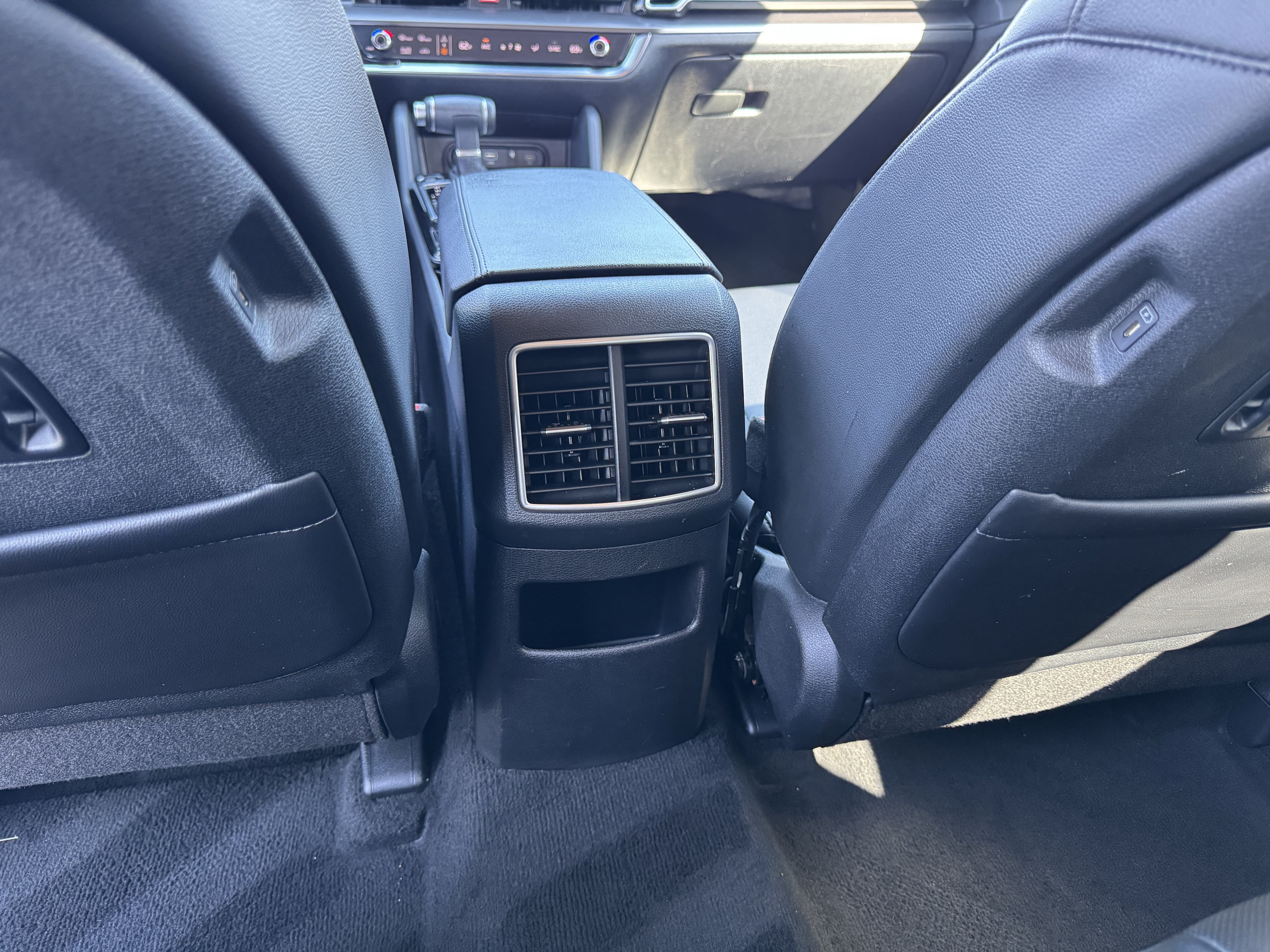 Used 2024 Kia Sportage EX FWD image 30