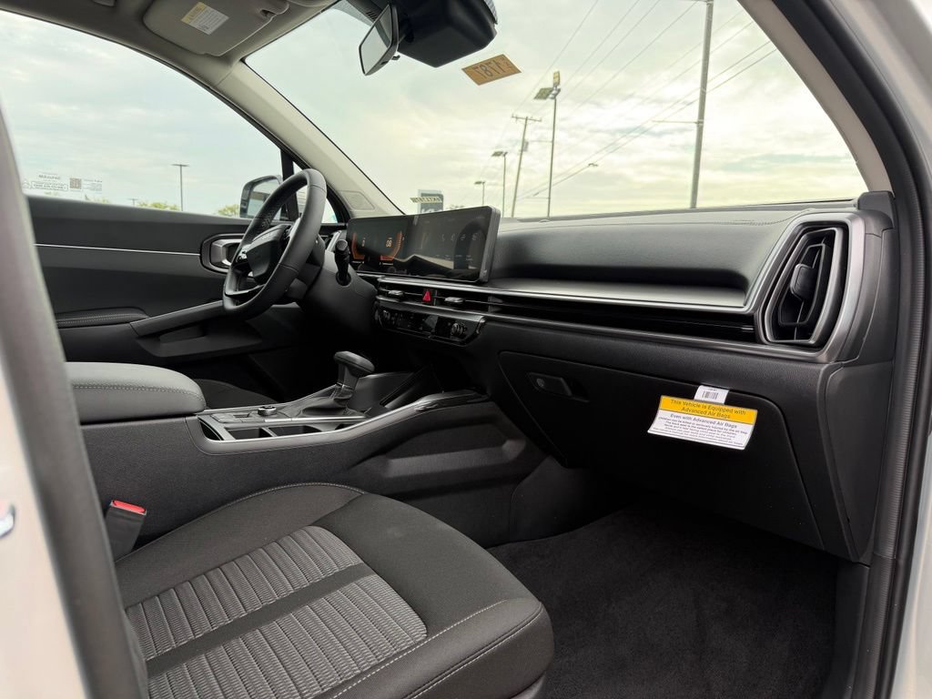 New 2026 Kia Sorento LX FWD image 30