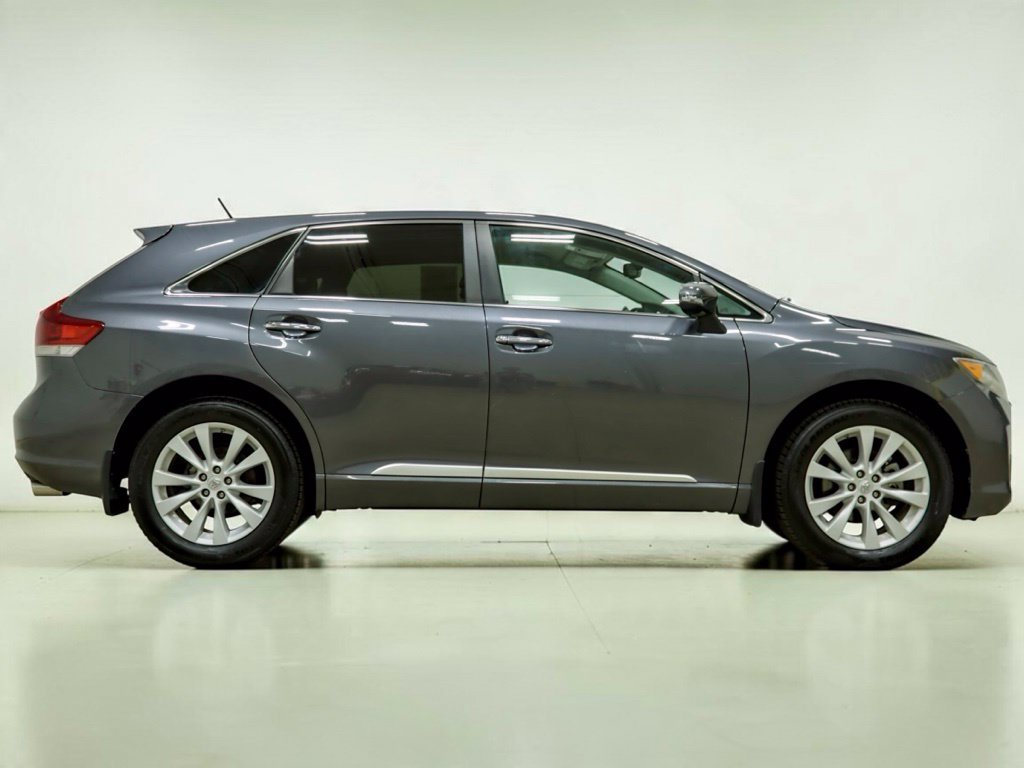 Used 2015 Toyota Venza XLE AWD/4WD image 9