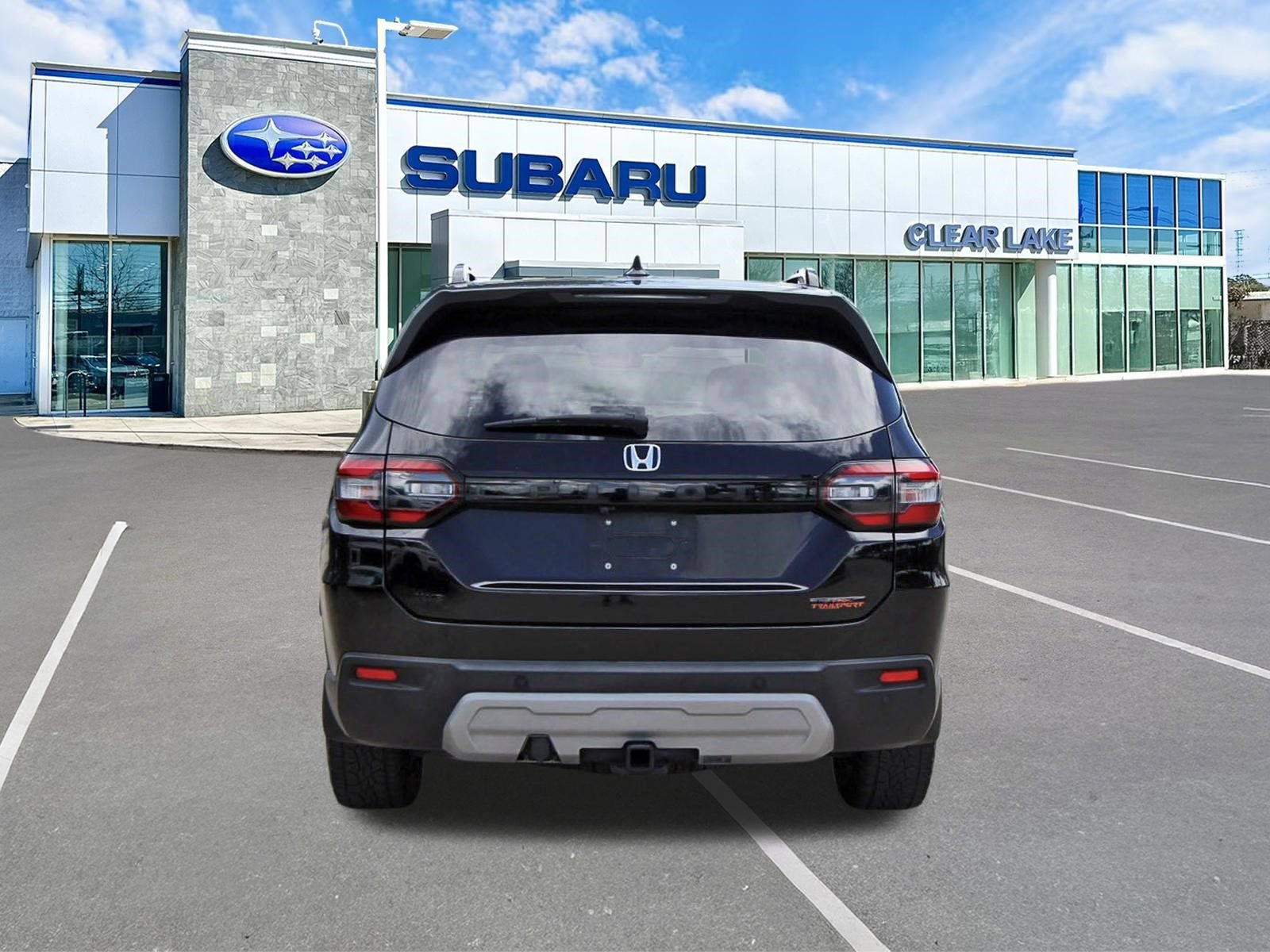 Used 2024 Honda Pilot TrailSport image 5