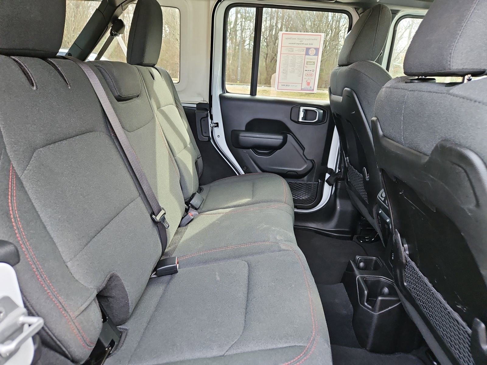 Used 2025 Jeep Wrangler Unlimited Rubicon image 17