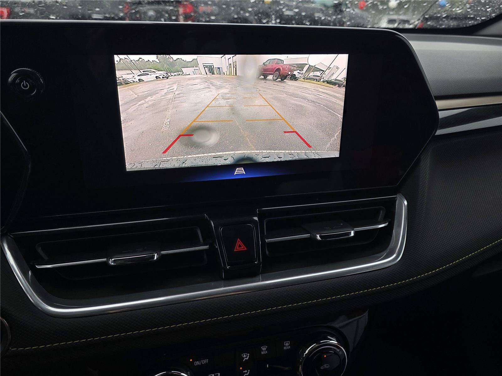 Used 2025 Chevrolet TrailBlazer ACTIV w/ Convenience Package FWD image 13
