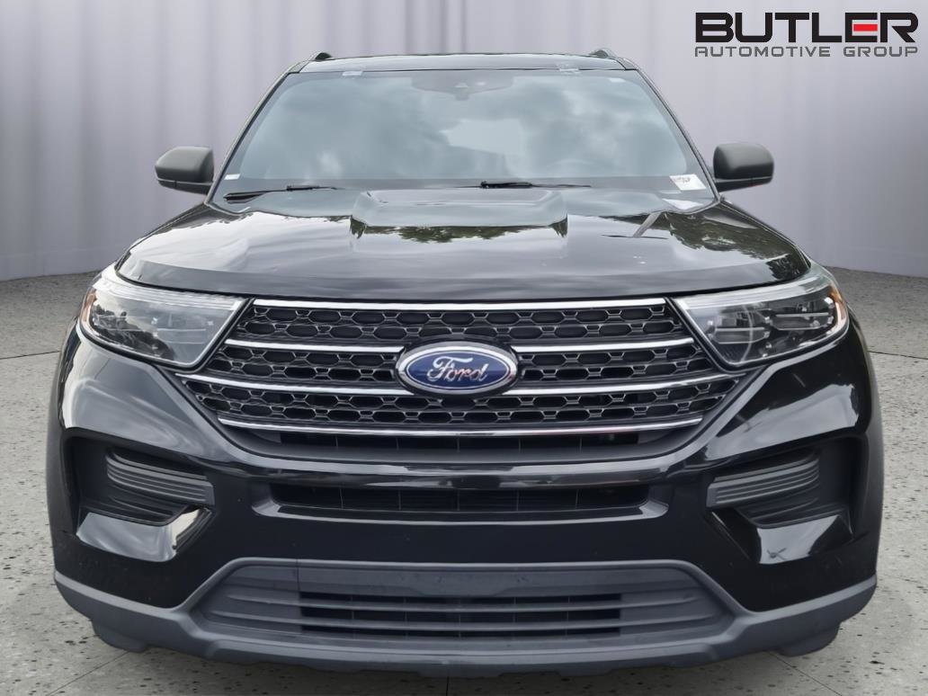 Used 2020 Ford Explorer XLT RWD image 2