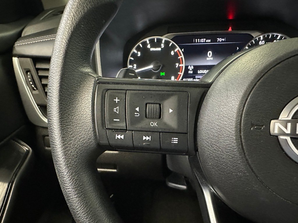 Used 2024 Nissan Rogue S FWD image 10