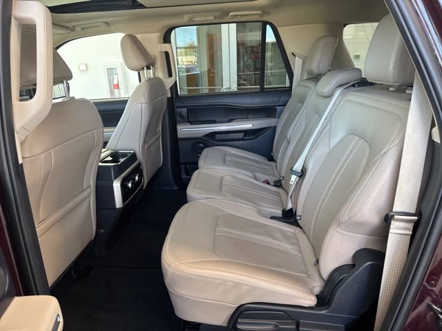 Used 2024 Ford Expedition Max Limited image 18