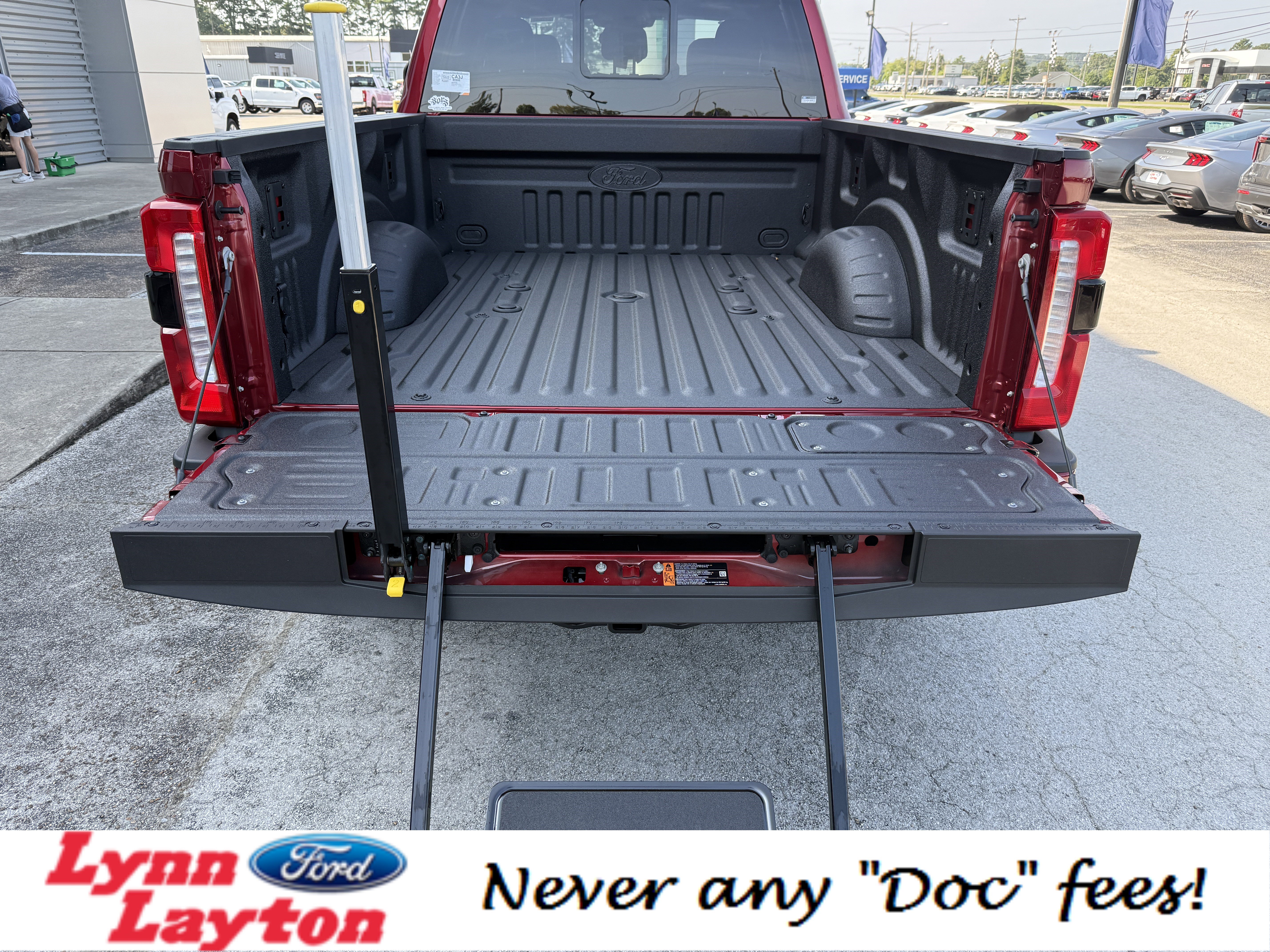 New 2025 Ford F250 Lariat w/ Lariat Ultimate Package image 23