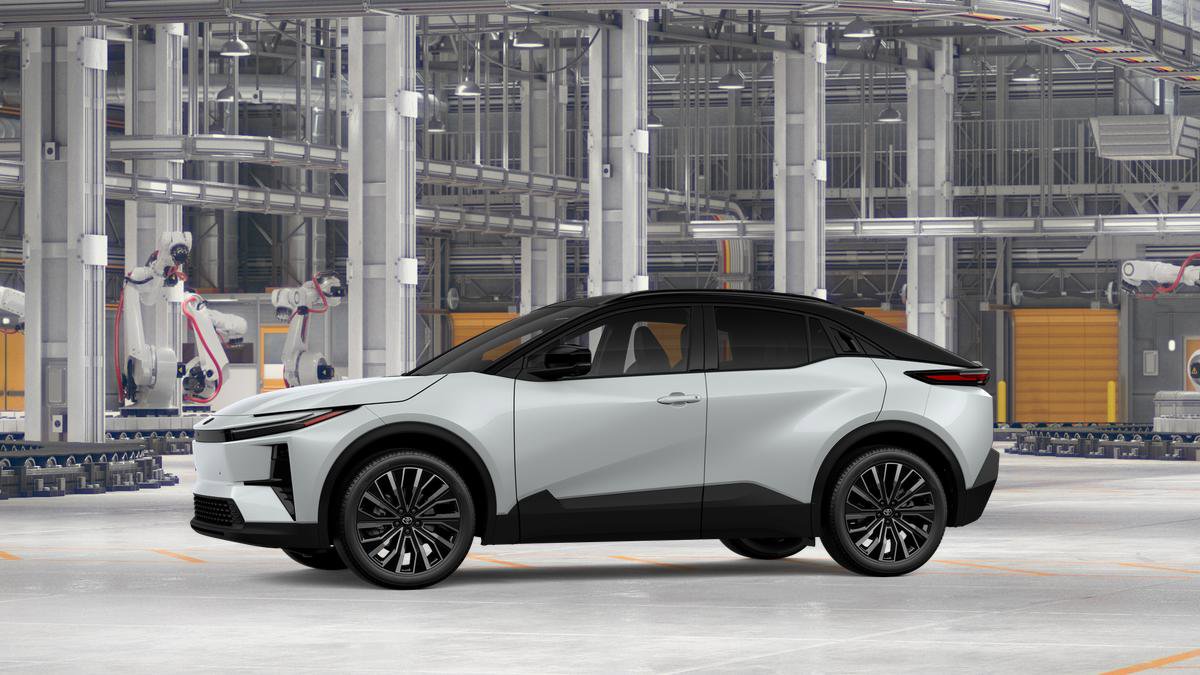 New 2026 Toyota C-HR AWD/4WD image 5