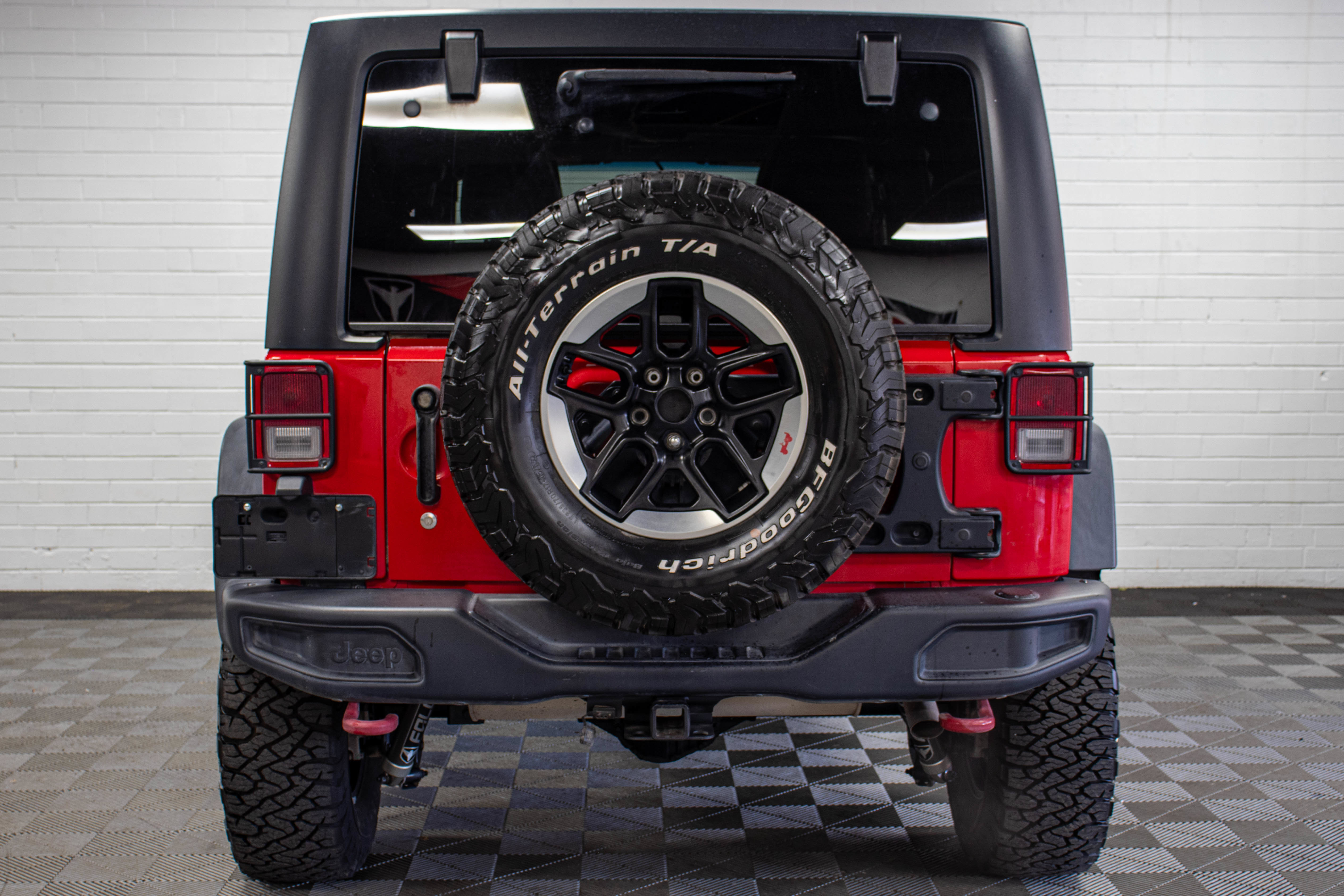 Used 2017 Jeep Wrangler Unlimited Rubicon AWD/4WD image 4