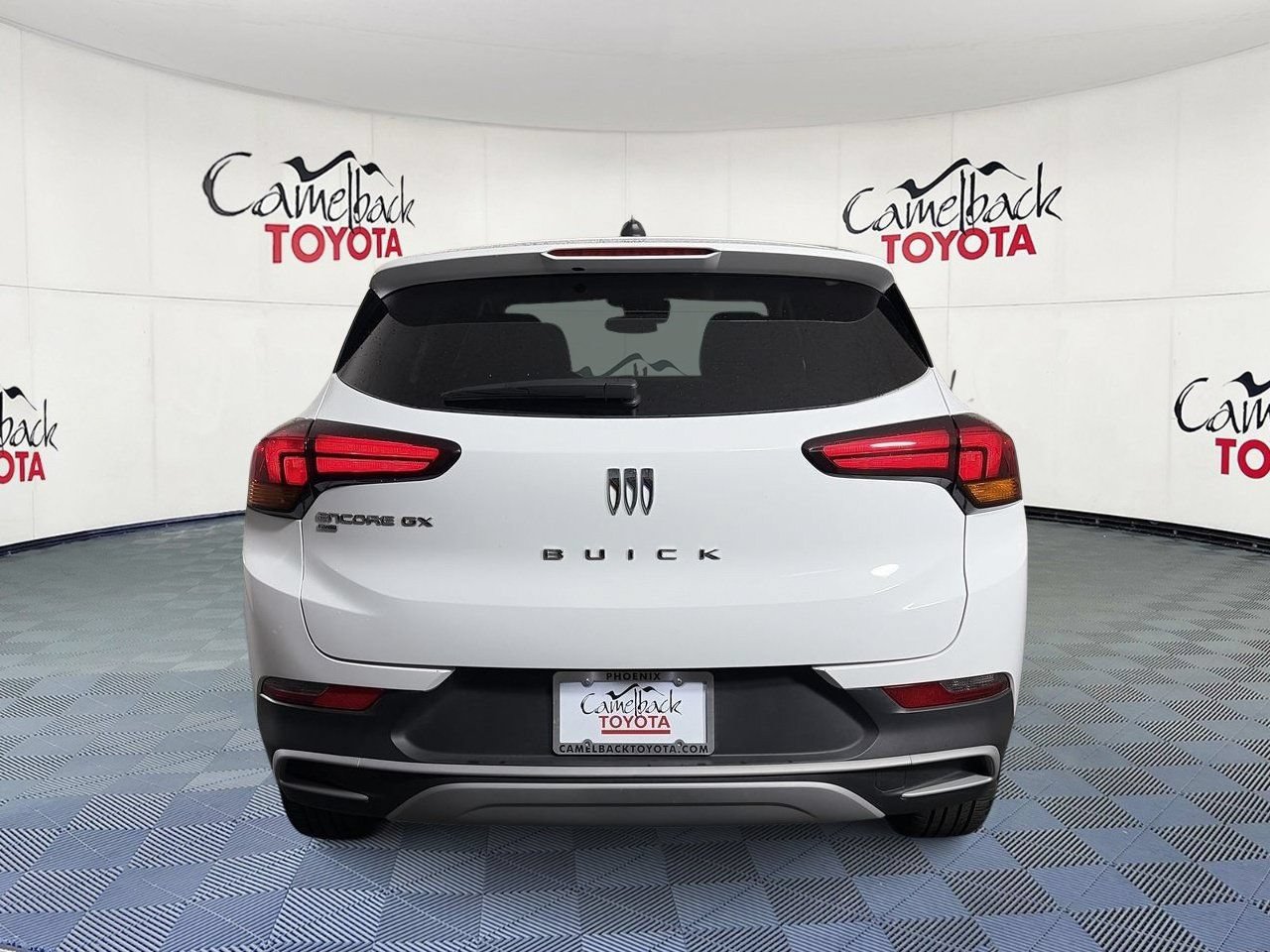 Used 2025 Buick Encore GX Preferred AWD/4WD image 7
