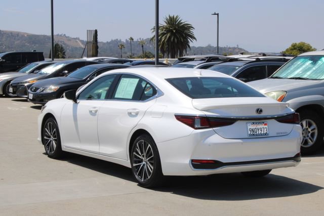 Certified 2024 Lexus ES 300h w/ Premium Package FWD image 19