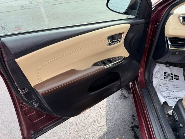 Used 2013 Toyota Avalon XLE Premium image 19